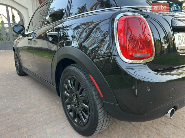 Черный Мини Hatch, объемом двигателя 1.5 л и пробегом 60 тыс. км за 12950 $, фото 23 на Automoto.ua