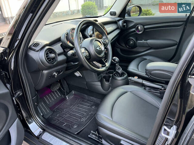 Черный Мини Hatch, объемом двигателя 1.5 л и пробегом 60 тыс. км за 12950 $, фото 38 на Automoto.ua