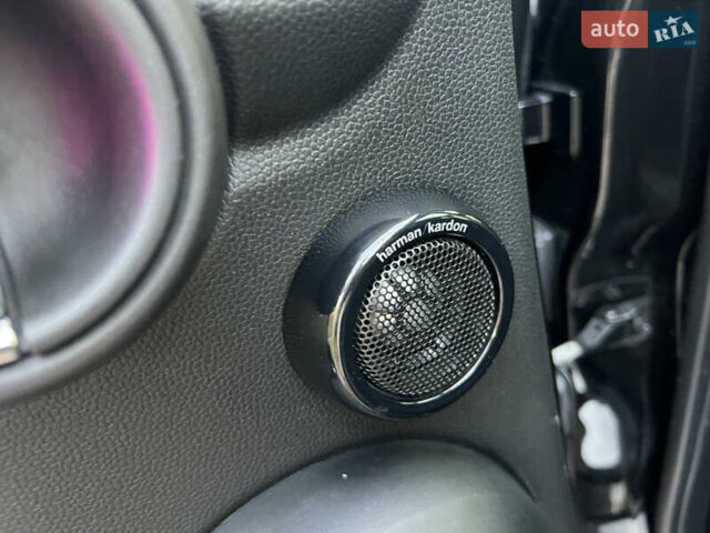 Черный Мини Hatch, объемом двигателя 1.5 л и пробегом 60 тыс. км за 12950 $, фото 80 на Automoto.ua