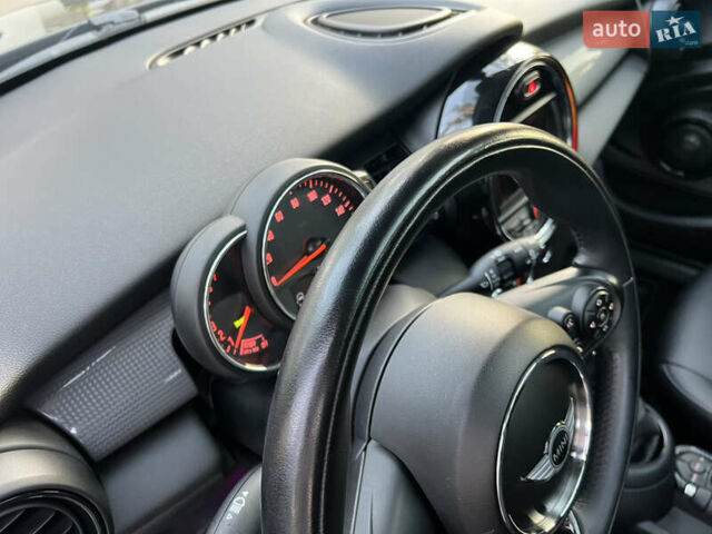 Черный Мини Hatch, объемом двигателя 1.5 л и пробегом 60 тыс. км за 12950 $, фото 37 на Automoto.ua