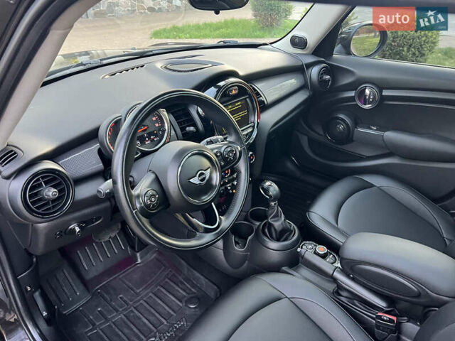 Черный Мини Hatch, объемом двигателя 1.5 л и пробегом 60 тыс. км за 12950 $, фото 36 на Automoto.ua