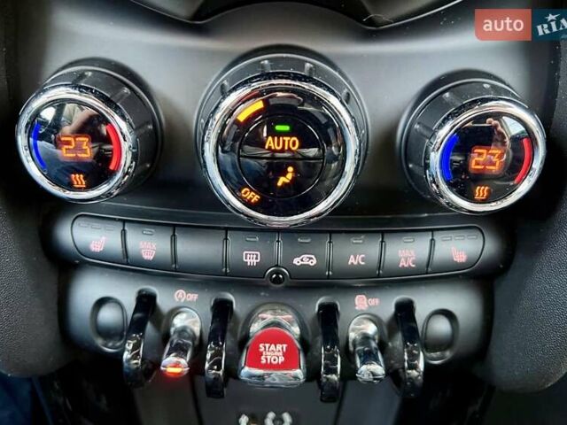 Черный Мини Hatch, объемом двигателя 1.5 л и пробегом 100 тыс. км за 11200 $, фото 32 на Automoto.ua