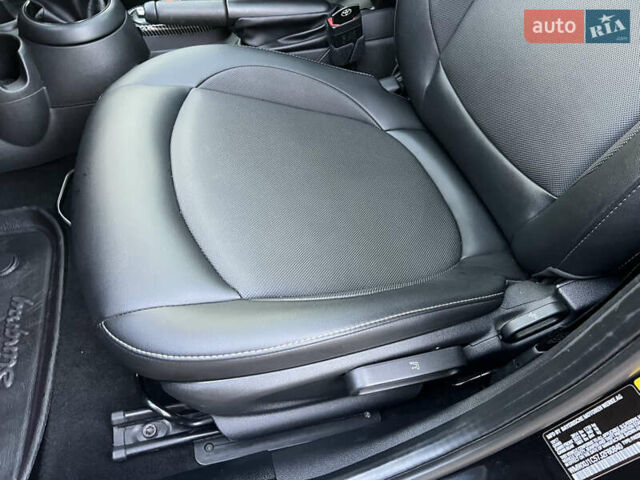 Черный Мини Hatch, объемом двигателя 1.5 л и пробегом 60 тыс. км за 12950 $, фото 46 на Automoto.ua