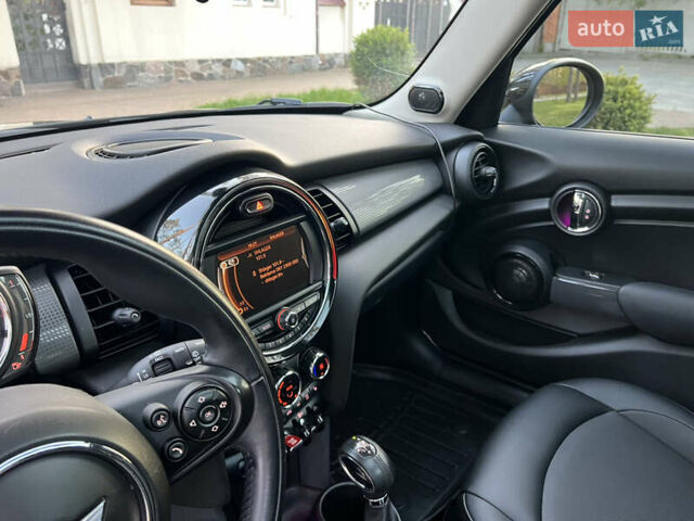 Черный Мини Hatch, объемом двигателя 1.5 л и пробегом 60 тыс. км за 12950 $, фото 41 на Automoto.ua