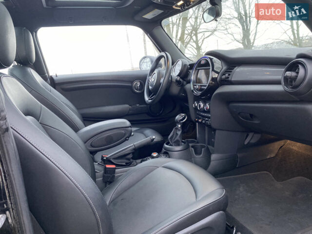 Чорний Міні Hatch, об'ємом двигуна 1.5 л та пробігом 88 тис. км за 10499 $, фото 17 на Automoto.ua