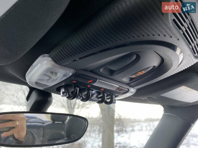 Чорний Міні Hatch, об'ємом двигуна 1.5 л та пробігом 88 тис. км за 10499 $, фото 26 на Automoto.ua