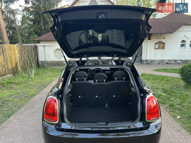 Черный Мини Hatch, объемом двигателя 1.5 л и пробегом 60 тыс. км за 12950 $, фото 26 на Automoto.ua