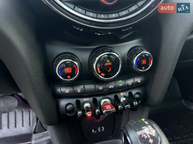 Черный Мини Hatch, объемом двигателя 1.5 л и пробегом 60 тыс. км за 12950 $, фото 59 на Automoto.ua