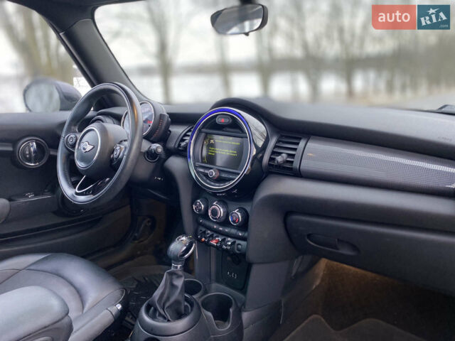 Чорний Міні Hatch, об'ємом двигуна 1.5 л та пробігом 88 тис. км за 10499 $, фото 16 на Automoto.ua