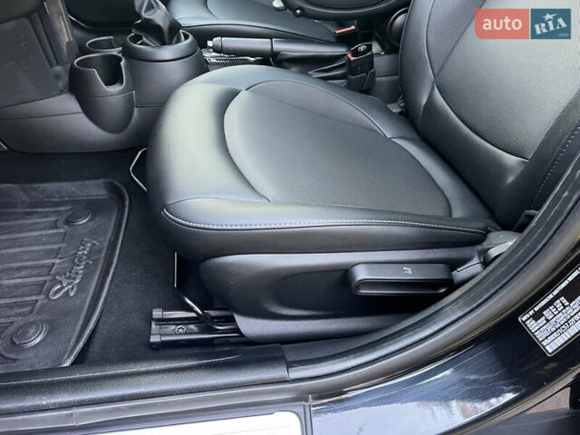 Черный Мини Hatch, объемом двигателя 1.5 л и пробегом 60 тыс. км за 12950 $, фото 44 на Automoto.ua