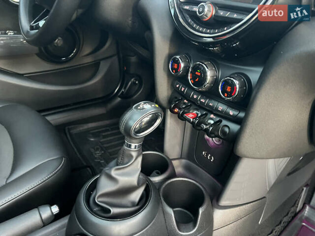 Черный Мини Hatch, объемом двигателя 1.5 л и пробегом 60 тыс. км за 12950 $, фото 110 на Automoto.ua