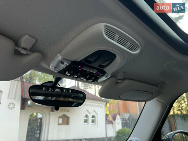 Черный Мини Hatch, объемом двигателя 1.5 л и пробегом 60 тыс. км за 12950 $, фото 55 на Automoto.ua