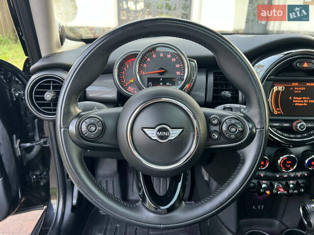 Черный Мини Hatch, объемом двигателя 1.5 л и пробегом 60 тыс. км за 12950 $, фото 50 на Automoto.ua