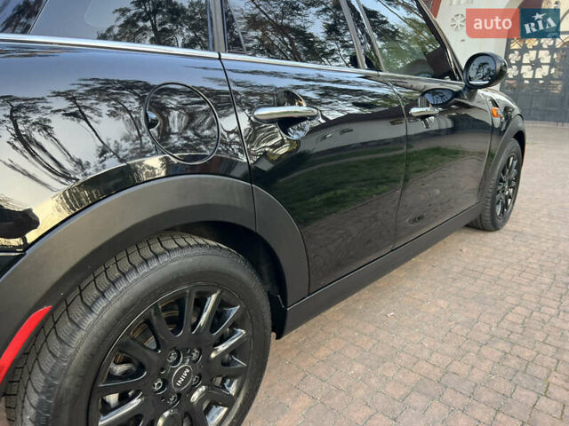 Черный Мини Hatch, объемом двигателя 1.5 л и пробегом 60 тыс. км за 12950 $, фото 124 на Automoto.ua
