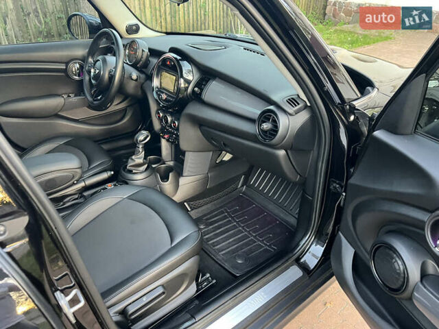 Черный Мини Hatch, объемом двигателя 1.5 л и пробегом 60 тыс. км за 12950 $, фото 90 на Automoto.ua