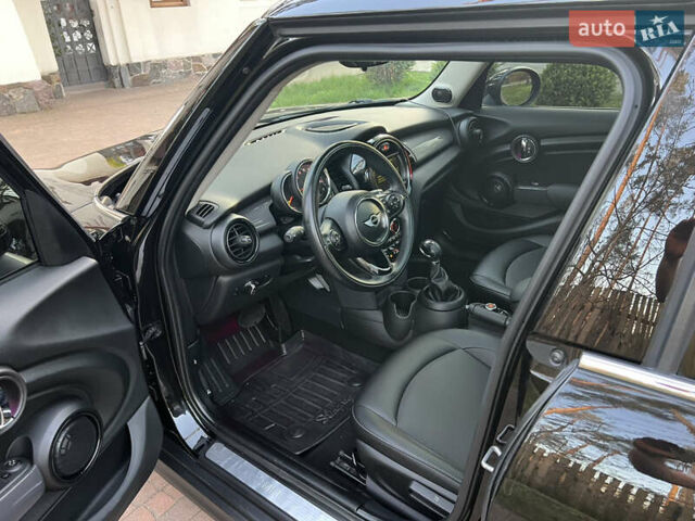 Черный Мини Hatch, объемом двигателя 1.5 л и пробегом 60 тыс. км за 12950 $, фото 31 на Automoto.ua