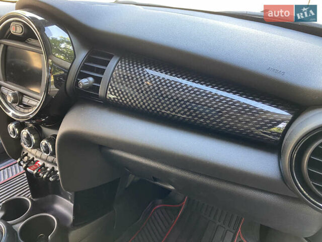 Чорний Міні Hatch, об'ємом двигуна 2 л та пробігом 58 тис. км за 17600 $, фото 28 на Automoto.ua