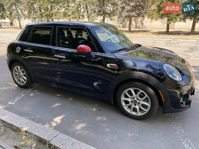Чорний Міні Hatch, об'ємом двигуна 2 л та пробігом 58 тис. км за 17600 $, фото 18 на Automoto.ua