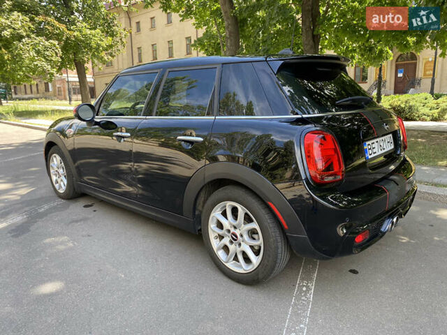 Черный Мини Hatch, объемом двигателя 2 л и пробегом 58 тыс. км за 17600 $, фото 15 на Automoto.ua