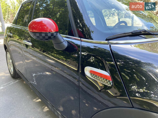 Черный Мини Hatch, объемом двигателя 2 л и пробегом 58 тыс. км за 17600 $, фото 20 на Automoto.ua
