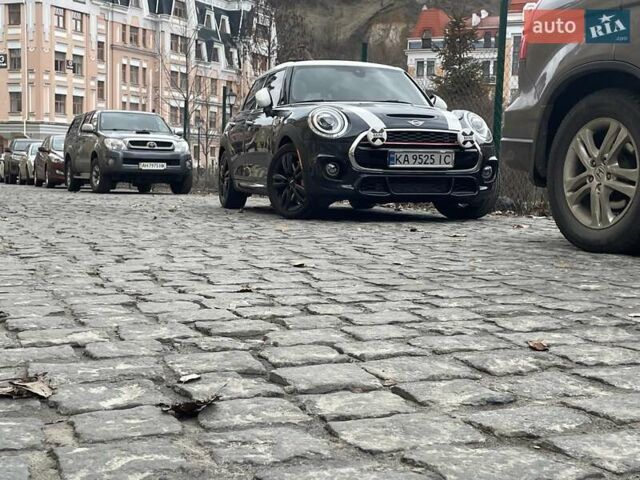 Черный Мини Hatch, объемом двигателя 2 л и пробегом 9 тыс. км за 30999 $, фото 2 на Automoto.ua