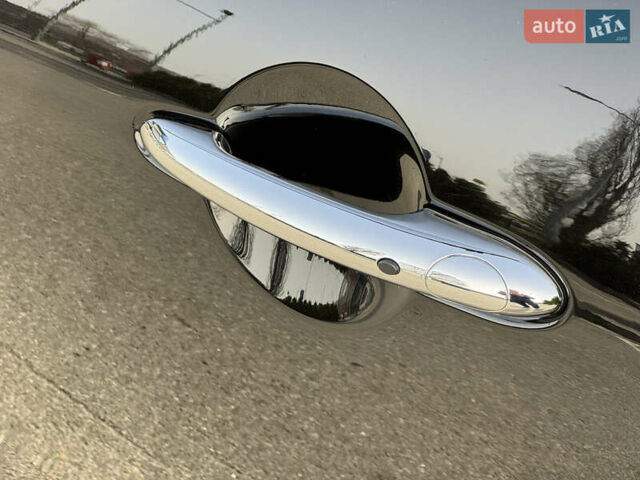 Черный Мини Hatch, объемом двигателя 2 л и пробегом 42 тыс. км за 28000 $, фото 1 на Automoto.ua