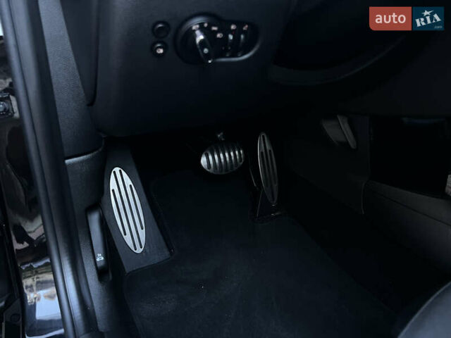 Черный Мини Hatch, объемом двигателя 2 л и пробегом 42 тыс. км за 28000 $, фото 9 на Automoto.ua