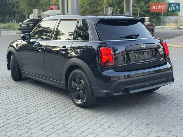 Чорний Міні Hatch, об'ємом двигуна 1.5 л та пробігом 50 тис. км за 18400 $, фото 6 на Automoto.ua