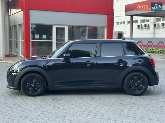 Чорний Міні Hatch, об'ємом двигуна 1.5 л та пробігом 50 тис. км за 18400 $, фото 9 на Automoto.ua