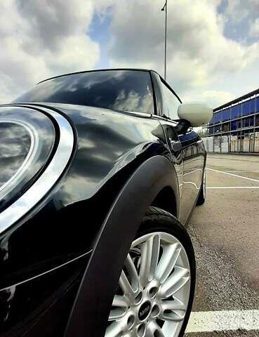 Чорний Міні Hatch, об'ємом двигуна 1.5 л та пробігом 18 тис. км за 25000 $, фото 48 на Automoto.ua