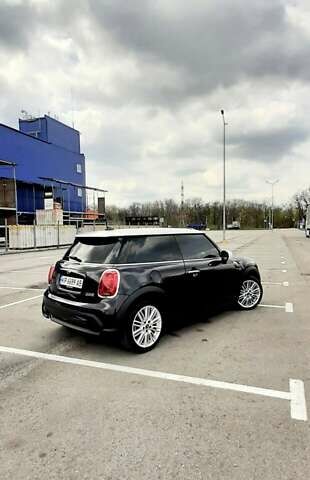 Чорний Міні Hatch, об'ємом двигуна 1.5 л та пробігом 18 тис. км за 25000 $, фото 52 на Automoto.ua