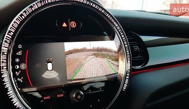 Чорний Міні Hatch, об'ємом двигуна 1.5 л та пробігом 18 тис. км за 25000 $, фото 76 на Automoto.ua