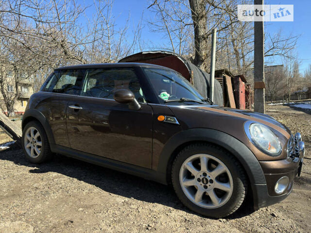 Коричневый Мини Hatch, объемом двигателя 1.6 л и пробегом 129 тыс. км за 8500 $, фото 11 на Automoto.ua