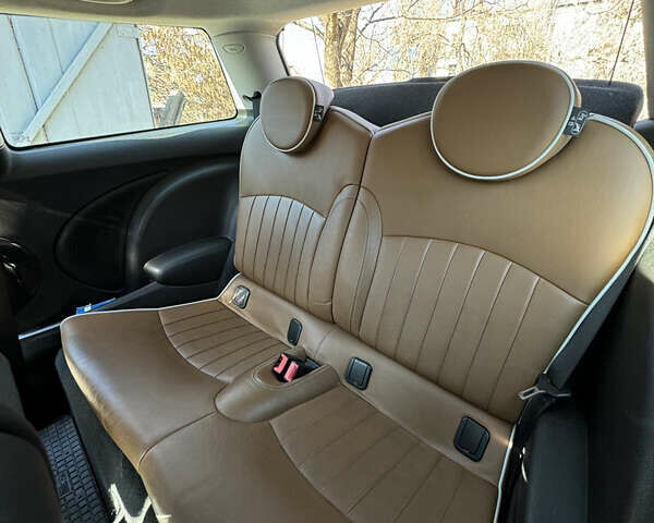 Коричневый Мини Hatch, объемом двигателя 1.6 л и пробегом 129 тыс. км за 8500 $, фото 15 на Automoto.ua
