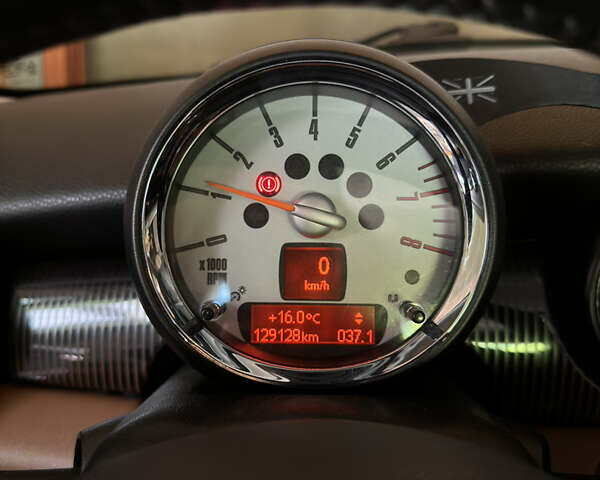 Коричневий Міні Hatch, об'ємом двигуна 1.6 л та пробігом 129 тис. км за 7600 $, фото 9 на Automoto.ua