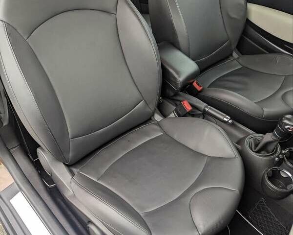 Коричневый Мини Hatch, объемом двигателя 1.6 л и пробегом 177 тыс. км за 8300 $, фото 14 на Automoto.ua