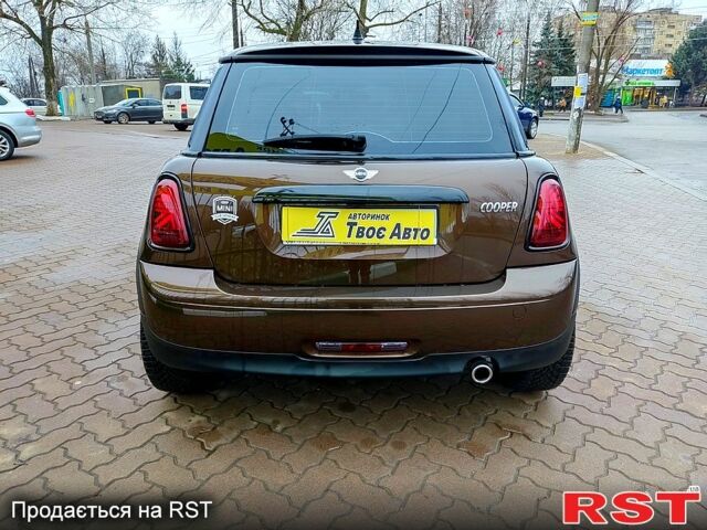 Коричневый Мини Hatch, объемом двигателя 1.6 л и пробегом 138 тыс. км за 8800 $, фото 2 на Automoto.ua