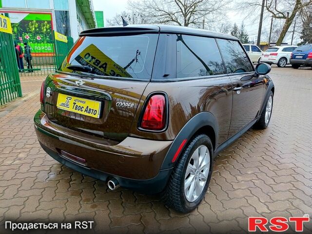 Коричневый Мини Hatch, объемом двигателя 1.6 л и пробегом 138 тыс. км за 8800 $, фото 3 на Automoto.ua