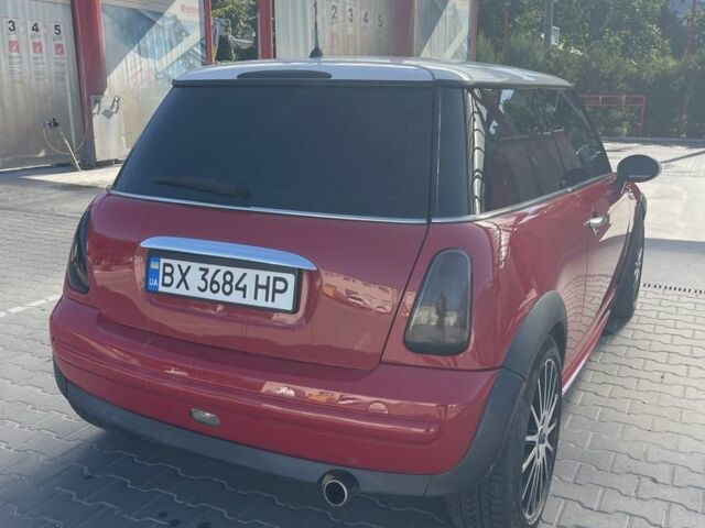 Червоний Міні Hatch, об'ємом двигуна 1.6 л та пробігом 222 тис. км за 5900 $, фото 4 на Automoto.ua