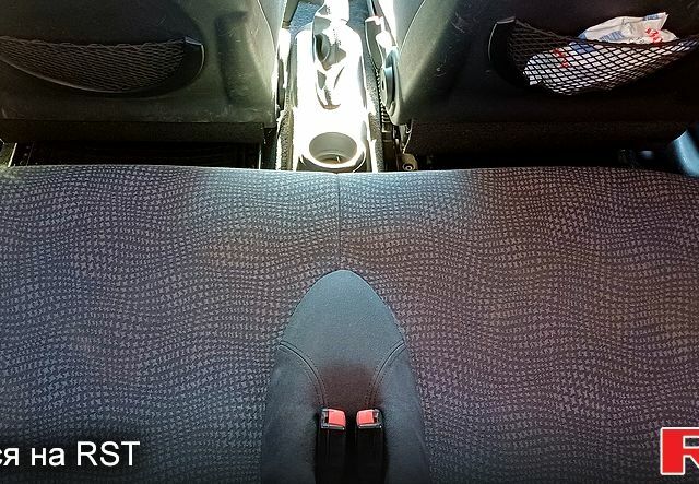 Красный Мини Hatch, объемом двигателя 1.6 л и пробегом 192 тыс. км за 4500 $, фото 8 на Automoto.ua