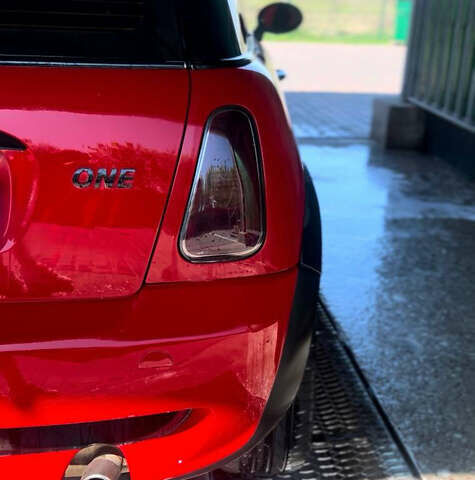 Червоний Міні Hatch, об'ємом двигуна 1.6 л та пробігом 218 тис. км за 4500 $, фото 4 на Automoto.ua