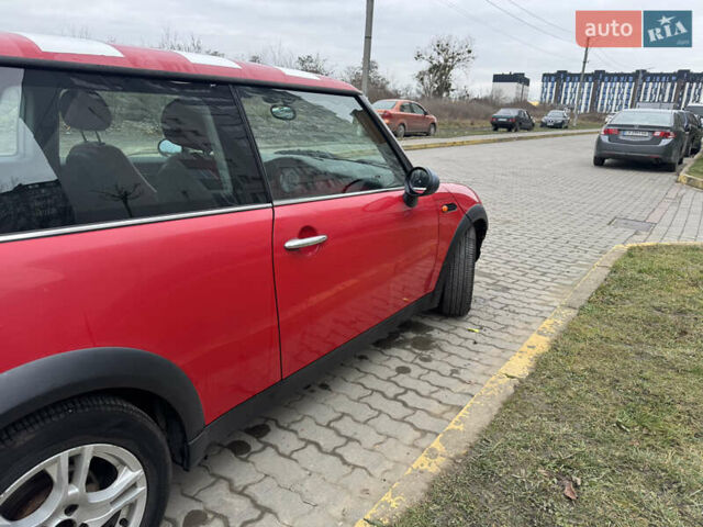Червоний Міні Hatch, об'ємом двигуна 1.6 л та пробігом 260 тис. км за 4100 $, фото 22 на Automoto.ua