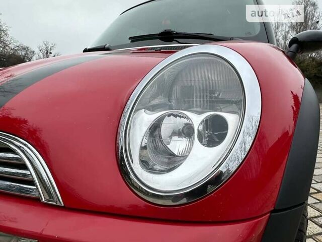 Красный Мини Hatch, объемом двигателя 1.6 л и пробегом 200 тыс. км за 5000 $, фото 20 на Automoto.ua