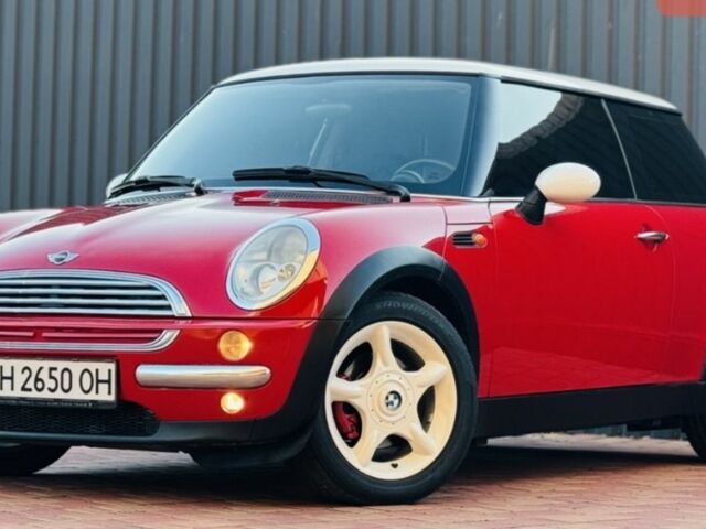 Червоний Міні Hatch, об'ємом двигуна 1.6 л та пробігом 170 тис. км за 5199 $, фото 1 на Automoto.ua