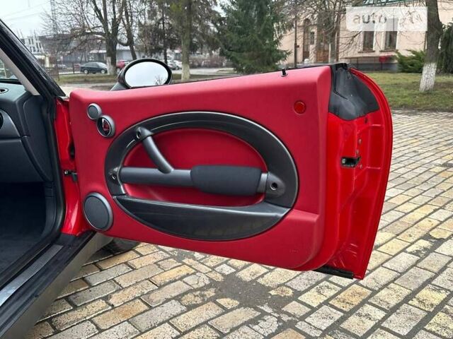 Красный Мини Hatch, объемом двигателя 1.6 л и пробегом 200 тыс. км за 5000 $, фото 38 на Automoto.ua