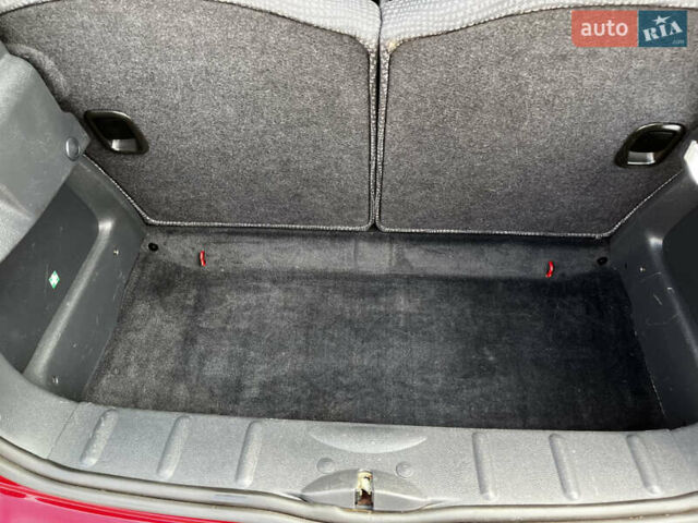 Червоний Міні Hatch, об'ємом двигуна 1.6 л та пробігом 279 тис. км за 6500 $, фото 70 на Automoto.ua