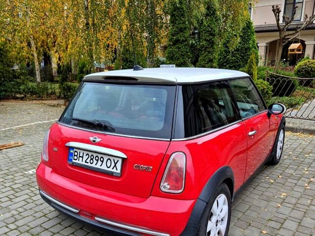 Красный Мини Hatch, объемом двигателя 1.6 л и пробегом 167 тыс. км за 5600 $, фото 4 на Automoto.ua