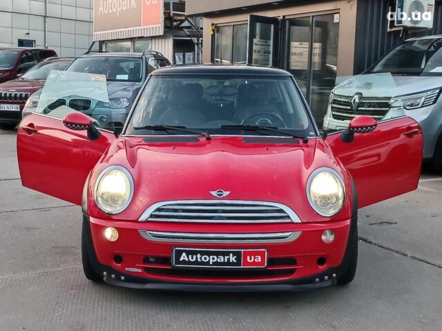 Міні Hatch 2006 у Харкові на Automoto.ua Червоний Міні Hatch, об'ємом двигуна 1.6 л та пробігом 244 тис. км за 5590 $, фото 21 на Automoto.ua