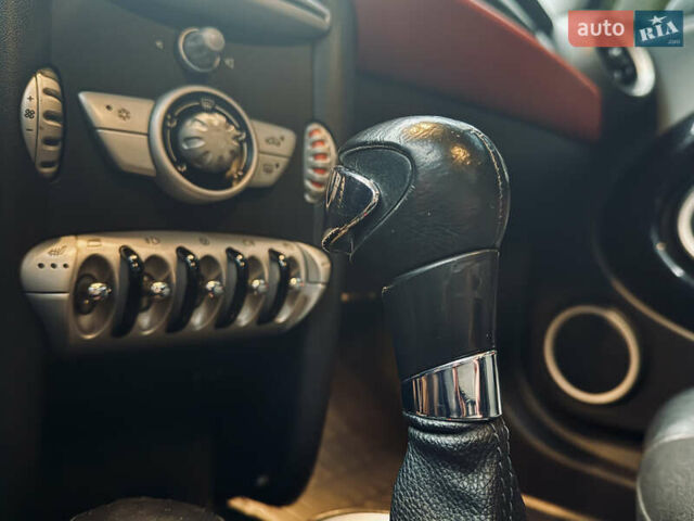 Красный Мини Hatch, объемом двигателя 1.6 л и пробегом 133 тыс. км за 6300 $, фото 14 на Automoto.ua