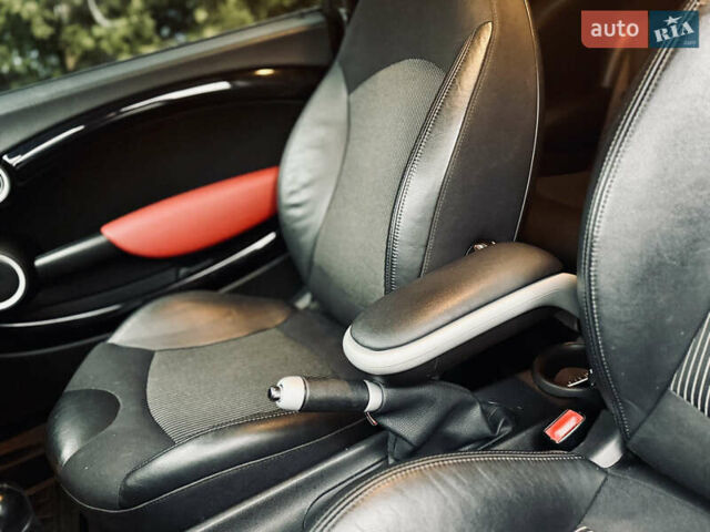 Красный Мини Hatch, объемом двигателя 1.6 л и пробегом 133 тыс. км за 6300 $, фото 22 на Automoto.ua